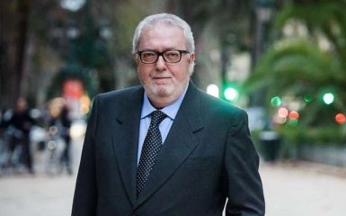 Президент ПАСЕ призывает РФ вернуть оккупированные территории и Савченко