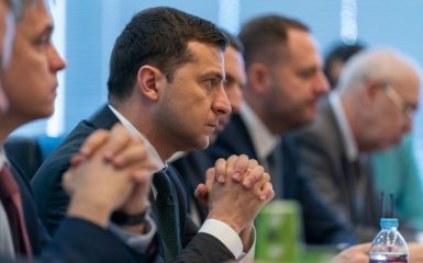 Зеленський зробив довгоочікувану заяву про скандал у фракції "Слуга народу"