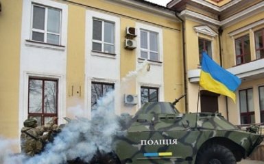 На Донбасі КОРД звільнив захоплену адмінбудівлю: опубліковані фото