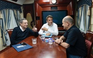 Шольц, Макрон и Драги прибыли в Ирпень — видео