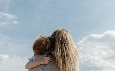 В Хмельницкой области трехлетний мальчик спас жизнь своей маме