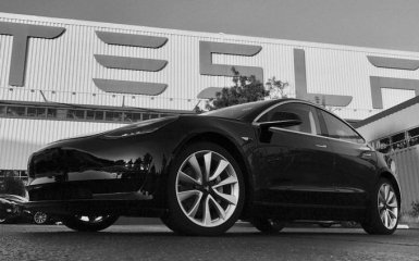 Tesla отзывает более тысячи авто из-за коррозии болтов