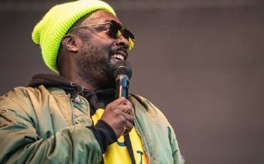 Це до біса красиво — репер will.i.am прилетів до Києва й гуляє на Подолі