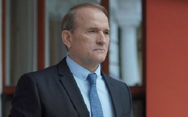 У Зеленського назвали головного куратора телеканалів Медведчука