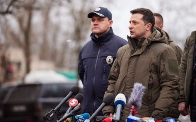 Зеленський звернувся до олігархів та політиків після їхньої втечі з України