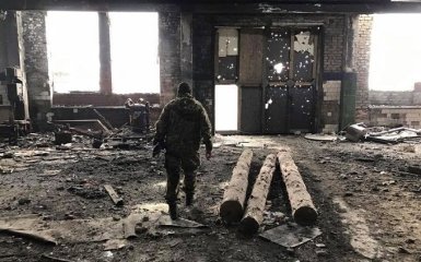 Это как Донецкий аэропорт: появились новые фото из горячей зоны АТО