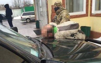 СБУ затримала контрабандистів при спробі ввезти в Україну 2 кг амфетаміну