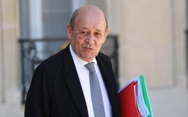 Франция предложила ввести мощные санкции против России за разгон протестов