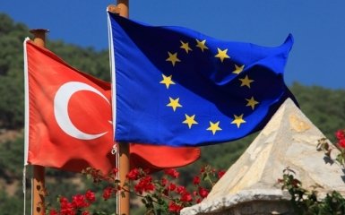 Канцлер Німеччини вважає, що Туреччині ще рано в ЄС