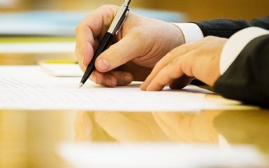 Порошенко утвердил новое военно-административное деление Украины