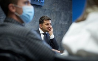 Зеленский готовится к встрече с Илоном Маском и Тимом Куком