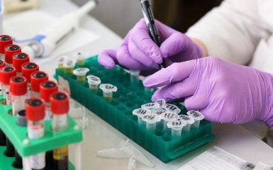 Коронавірус в Україні: кількість випадків з підозрою на захворювання зростає