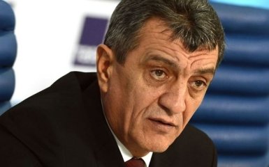 Незаконный глава Севастополя признался, что он не против Сталина