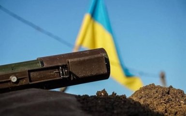Меткое попадание: в сети показали видео уничтожения военной техники боевиков "ДНР"