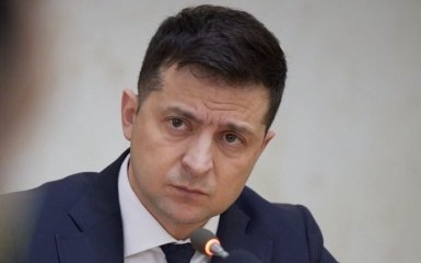 Зеленский срочно обратился к ЕС и G7 из-за блокировки каналов Медведчука