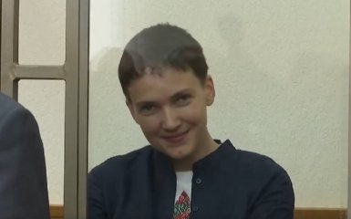 Савченко улыбается во время зачитывания приговора: появились видео