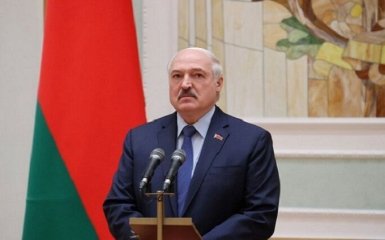 Беларусь высылает большинство украинских дипломатов — Киев ответил