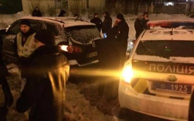 Пьяный полицейский чин в Харькове устроил разборки с оружием: появились фото