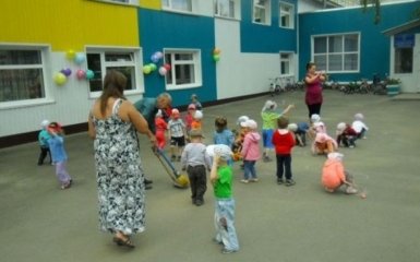 В российском детском саду выдали грамоты с гербом Украины: опубликовано фото