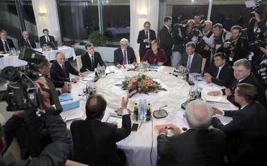 Порошенко розкрив головні підсумки переговорів з Путіним, Меркель і Олландом: з'явилося відео