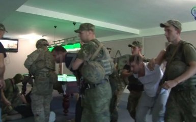 Затримання злодіїв у законі на Донбасі: з'явилося відео з місця подій