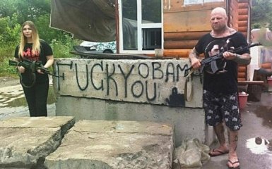 Скандальний спортсмен зі США приїхав до бойовиків ЛНР і взяв до рук автомат: з'явилося фото