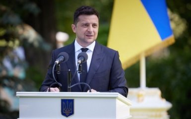 Зеленський підписав указ про нову "мінімалку" для медиків