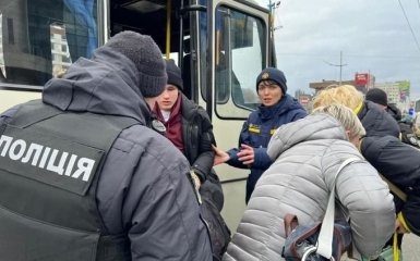 В полдень начнется эвакуация жителей Мариуполя