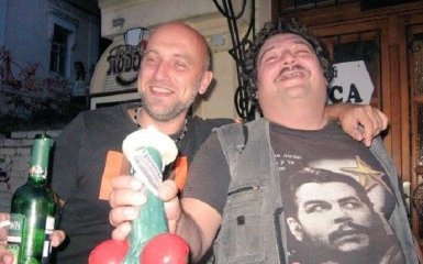 Соцмережі обурило веселе фото двох письменників - прихильника і супротивника Путіна