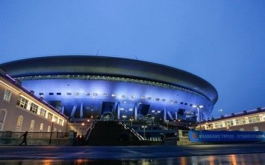 Новий пафосний футбольний стадіон в Росії викликав швкал глузувань в мережі: з'явилися фото та відео
