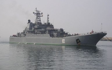 РФ перекинула 3 великі десантні кораблі в Азовське після після атак ЗСУ