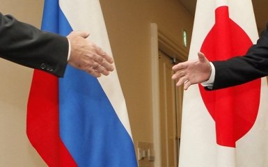Японія закликає РФ обговорити підписання мирного договору