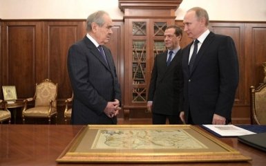 Путин повеселил сеть "глубокими" познаниями в истории: появились фото