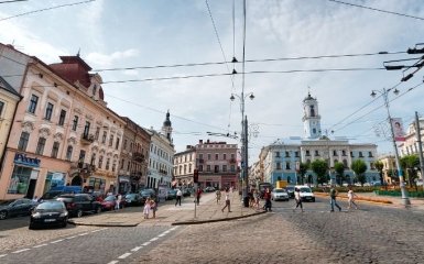 Що відомо про стан хворого на коронавірус українця - відповідь лікарів