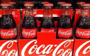 Украинская Coca-Cola извинилась за "недоразумение" с Крымом на карте РФ