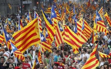 Каталонія проголосила незалежність від Іспанії