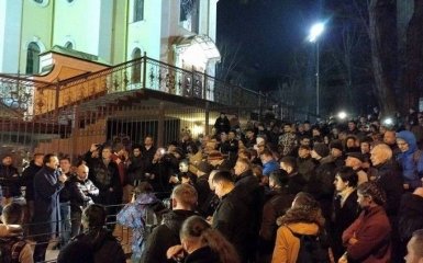 Суд по Насирову: стали известны новые детали, появились новые фото и видео из-под здания суда