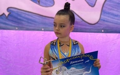 7-річна українка, яка втратила ногу після удару РФ, перемогла на змаганнях з художньої гімнастики