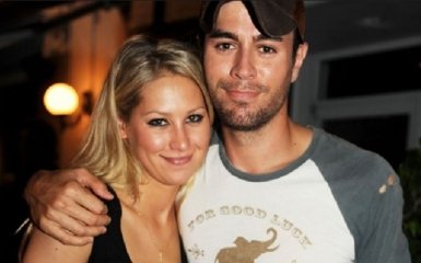 Дівчина Енріке Іглесіаса шокувала усіх фанатів