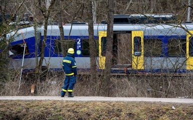 В Нидерландах сошел с рельсов пассажирский поезд: есть жертвы