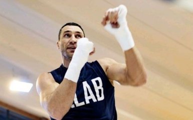 Кличко звернувся до вболівальників напередодні супербою з Джошуа: дивіться відео