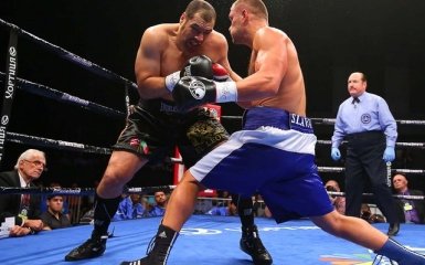 Украинский боксёр проиграл титул чемпиона мира