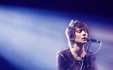 Ясно, каких соседей хотела убить: соцсети жестко высмеяли Земфиру за скандал с флагом