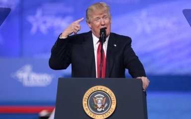 Помощник Зеленского встречался в Киеве с человеком Трампа - фотодоказательство