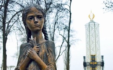 Украина помнит: Порошенко и Гройсман сделали заявления о Голодоморе