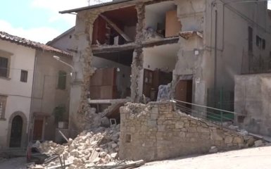 Італія в жалобі через жахливий землетрус: з'явилися нові відео і дані про загиблих