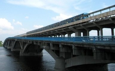 В Киеве в любой момент может упасть мост Метро - проектировщик