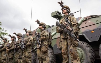 Військові НАТО