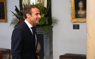 Рейтинг Макрона впав до рекордно низьких значень: названа причина