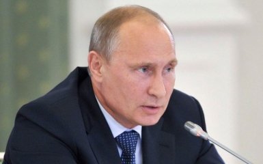 Улюблену газету Путіна висміяли за безграмотність: опубліковано фото